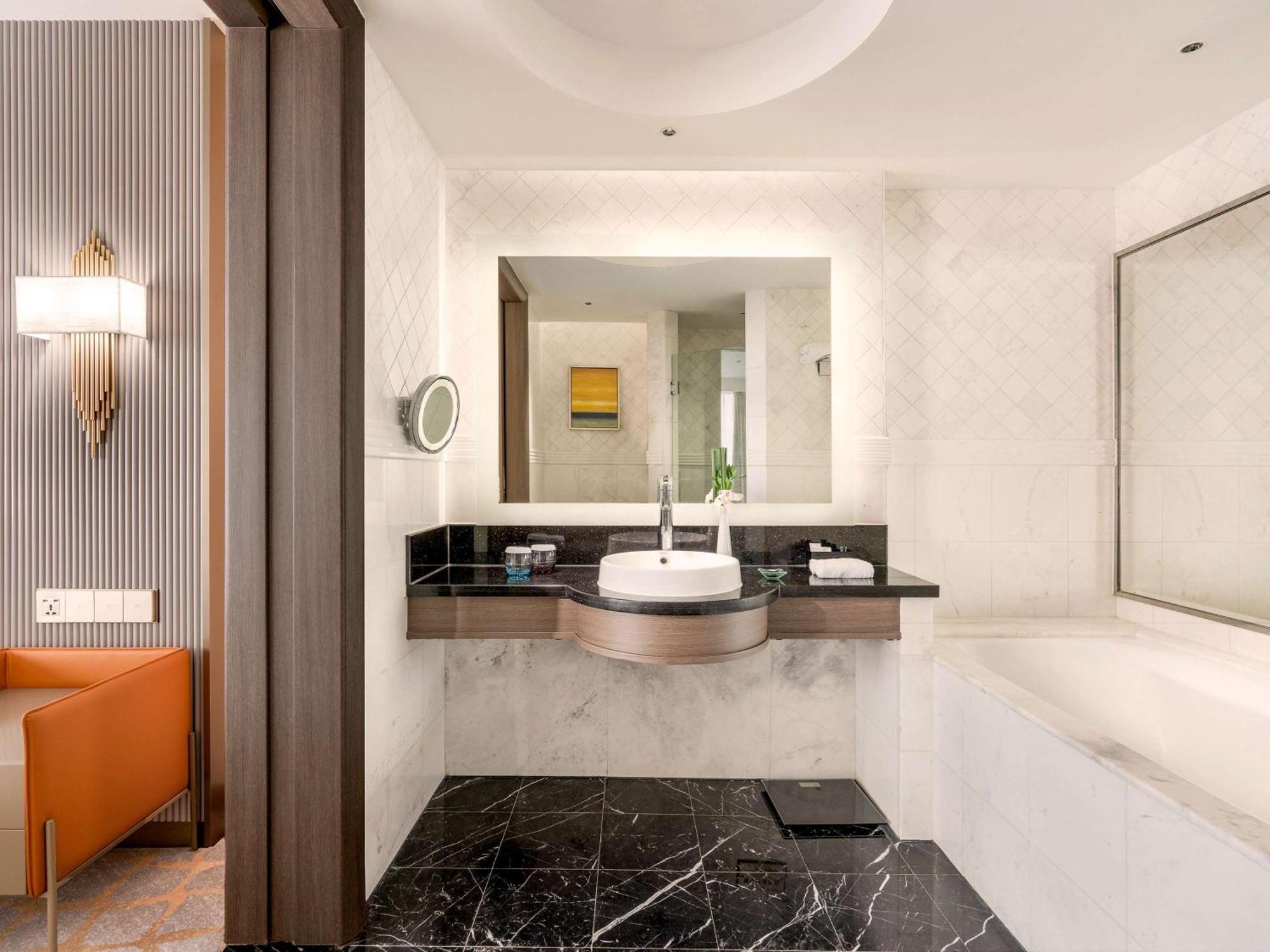 Pullman Shanghai Central - In Xintiandi & Yu Garden Area Εξωτερικό φωτογραφία